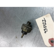 93D122 Engine Oil Pressure Sensor For 90-92 Geo Storm  1.6